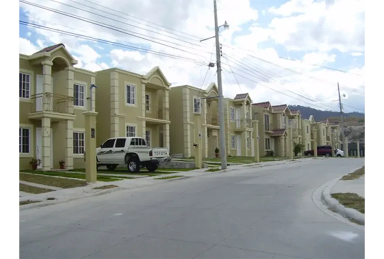 residencial los hidalgos